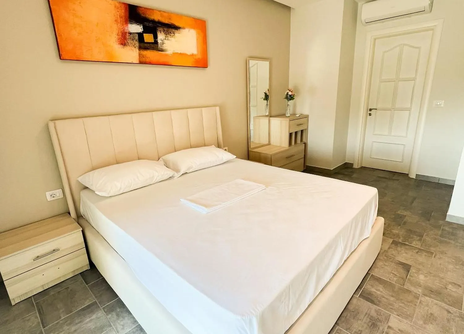 Sea View Apartments Durrës 0*,  Albanië